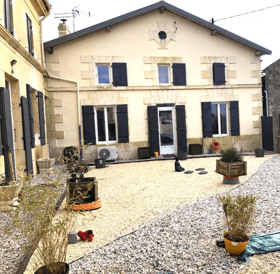 Gite Zen Pres Thermes De Jonzac Bois Zewnętrze zdjęcie